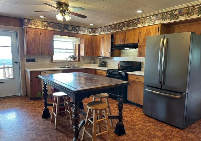 Photo 5 of Single family home for sale at 1195 Fertigs Rd, Pine Grove Twp, PA 16319 | MLS# 1768184 | Listing updated on 2026-08-30