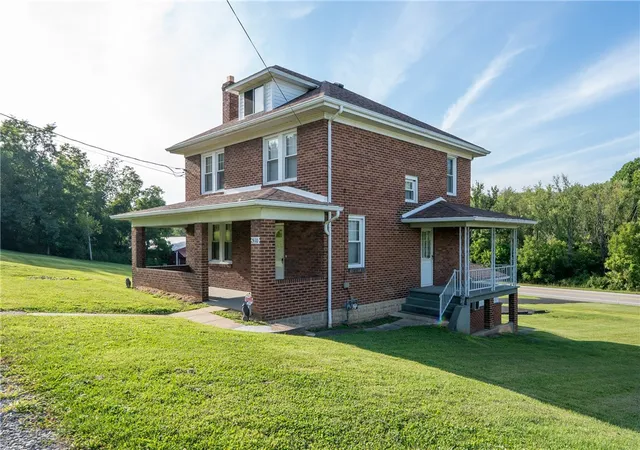 Photo 3 of Sale Pending at 510 Brick Ln, Derry Twp, PA 15661 | MLS# 1767070 | Listing updated on 2026-10-04
