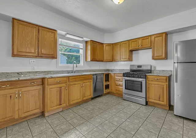 Photo 2 of Single family home for sale at 1609 Jackson St, Aliquippa, PA 15001 | MLS# 1768260 | Listing updated on 2026-08-08