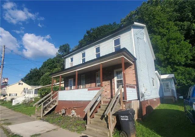 Photo 3 of Multi family home for sale at 328 330 5th Avenue, Ford City Boro, PA 16226 | MLS# 1768430 | Listing updated on 2026-10-07