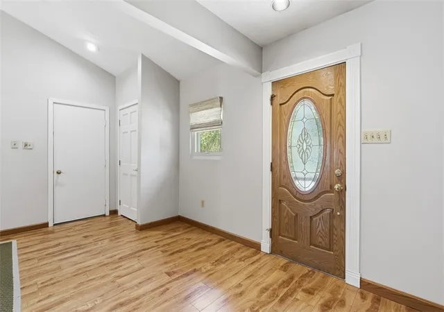 Photo 4 of Single family home for sale at 5102 Mcintosh Dr, Hopewell Twp, PA 15001 | MLS# 1768484 | Listing updated on 2026-09-29
