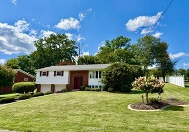 Photo 2 of Sale Pending at 4311 Frederick Dr, Allegheny Twp, PA 15068 | MLS# 1768531 | Listing updated on 2026-08-10