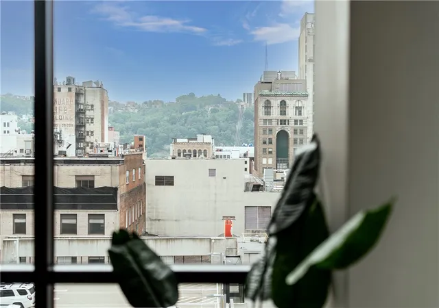 Listing Photo 2 - Condo for sale in Lumière located at 350 Oliver Ave, Downtown Pgh, PA 15222 - Unit #901