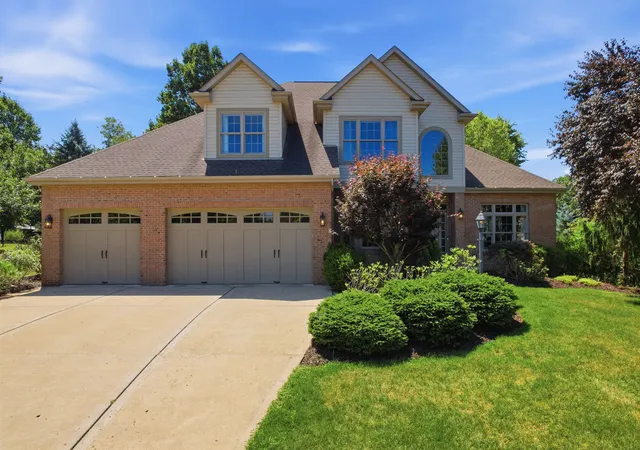 Photo 1 of Single family home for sale at 201 Crawford Ct, Pine Twp, PA 16046 | MLS# 1768583 | Listing updated on 2026-08-06