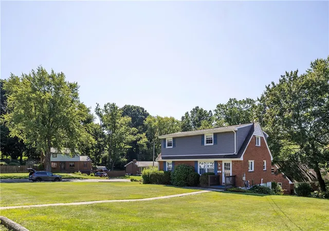 Photo 3 of Sale Pending at 978 Garden City Dr, Monroeville, PA 15146 | MLS# 1768360 | Listing updated on 2026-09-24