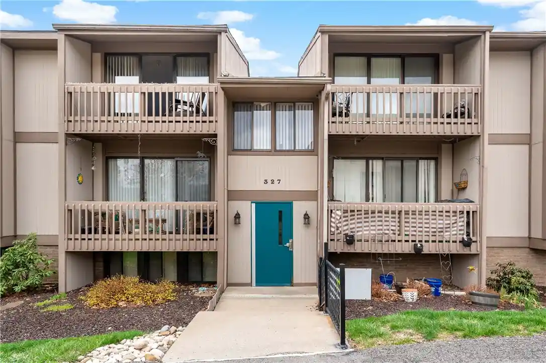 Listing Photo 43 - Condo for sale in 327 Ridge Pt Cir located at 327 Ridge Pt Cir, Bridgeville, PA 15017 - Unit #11A