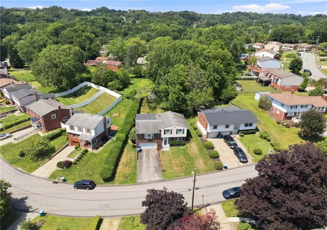 Photo 3 of Sale Pending at 167 Crescent Gdns Dr, Penn Hills, PA 15235 | MLS# 1768006 | Listing updated on 2026-08-12