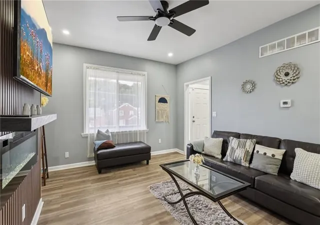 Photo 4 of Single family home for sale at 1331 Oakdene St, Lincoln Larimer, PA 15206 | MLS# 1768654 | Listing updated on 2026-09-20