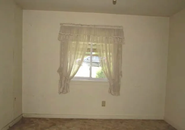 Photo 4 of Single family home for sale at 2345 Locust St, South Greensburg Boro, PA 15601 | MLS# 1768655 | Listing updated on 2026-08-06