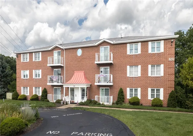 Photo 1 of Condo for sale at 820 S Main St #303, City Of Washington, PA 15301 | MLS# 1768480 | Listing updated on 2026-08-07