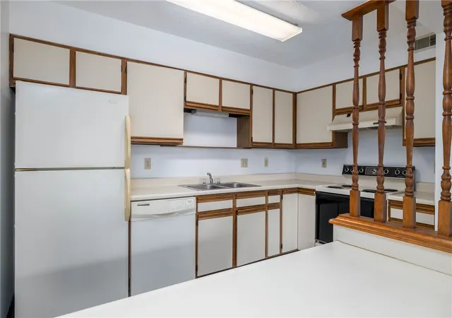 Photo 4 of Condo for sale at 820 S Main St #303, City Of Washington, PA 15301 | MLS# 1768480 | Listing updated on 2026-09-29