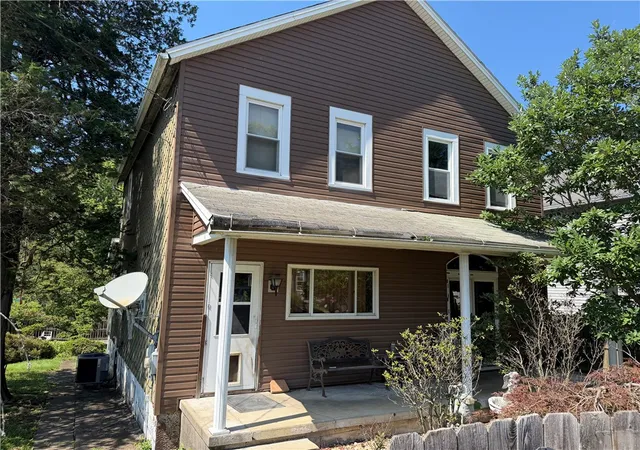 Photo 1 of Single family home for sale at 401 2nd Street, East Bethlehem, PA 15368 | MLS# 1768486 | Listing updated on 2026-08-28