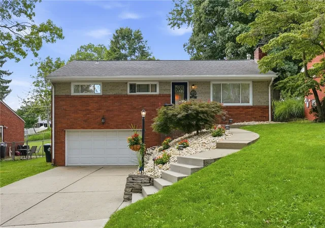 Photo 2 of Single family home for sale at 195 Peach Dr, Whitehall, PA 15236 | MLS# 1768523 | Listing updated on 2026-08-11