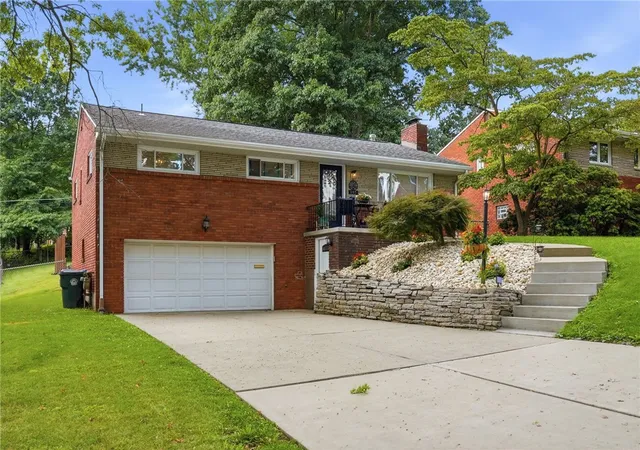 Photo 3 of Single family home for sale at 195 Peach Dr, Whitehall, PA 15236 | MLS# 1768523 | Listing updated on 2026-08-11