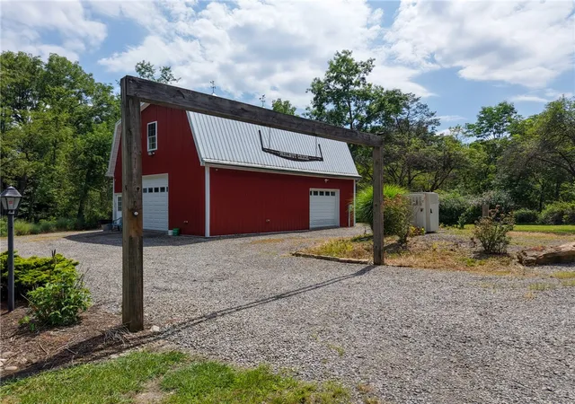 Photo 4 of Sale Pending at 2978 Haberlein Rd, Hampton, PA 15044 | MLS# 1768513 | Listing updated on 2026-09-27