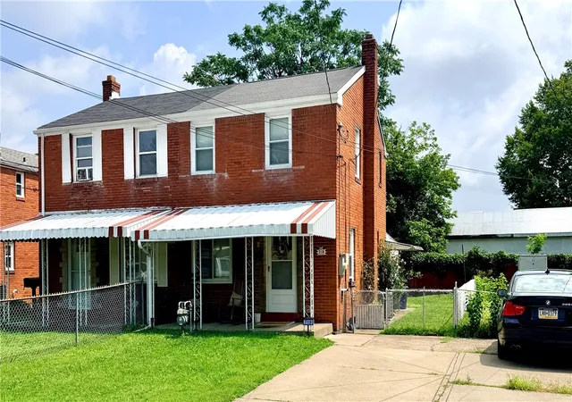 Photo 3 of Sale Pending at 719 Shadycrest Ct, Beechview, PA 15216 | MLS# 1768680 | Listing updated on 2026-08-11