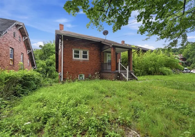 Photo 2 of Multi family home for sale at 375 Ohio Ave, Clairton, PA 15025 | MLS# 1766152 | Listing updated on 2026-08-13