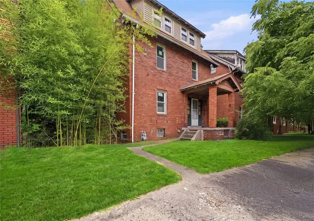 Photo 3 of Multi family home for sale at 375 Ohio Ave, Clairton, PA 15025 | MLS# 1766152 | Listing updated on 2026-08-13