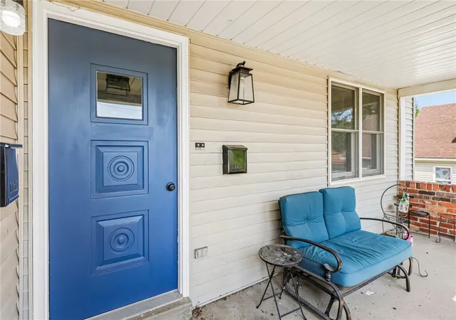 Listing Photo 4 - Condo for sale in building located at 221 Rosecrest Dr, Monroeville, PA 15146