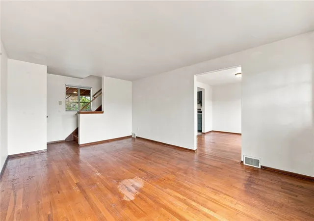 Photo 2 of Single family home for sale at 225 Alries St, Carrick, PA 15210 | MLS# 1768745 | Listing updated on 2026-08-07