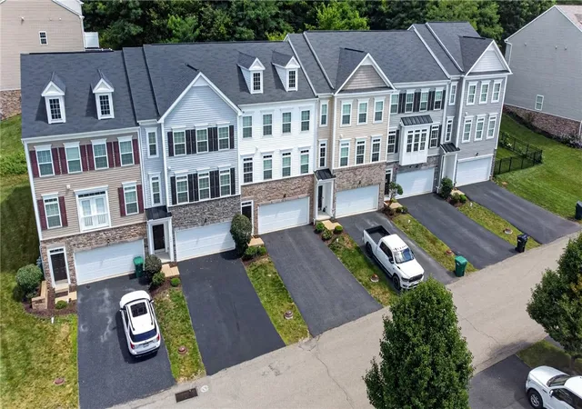Photo 2 of Townhouse for sale at 2263 Flint Dr, South Strabane, PA 15301 | MLS# 1768619 | Listing updated on 2026-10-03