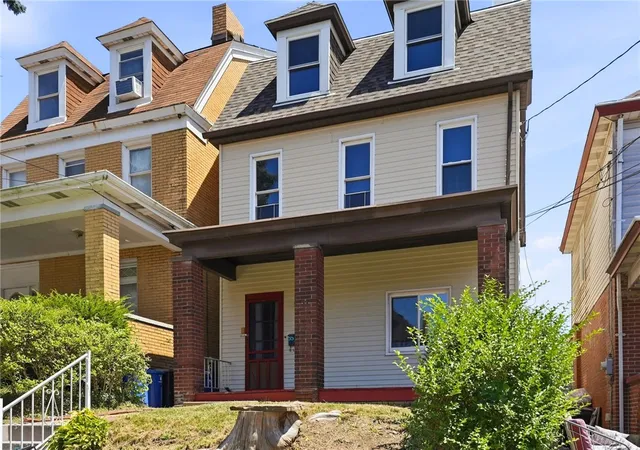 Photo 2 of Sale Pending at 55 Harwood St, Mt Washington, PA 15211 | MLS# 1768367 | Listing updated on 2026-08-15