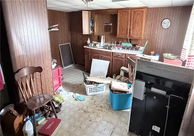 Photo 4 of Sale Pending at 216 W Vine St, Mt Pleasant Boro, PA 15666 | MLS# 1768676 | Listing updated on 2026-08-09