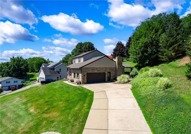 Photo 3 of Sale Pending at 303 Primrose Dr, Buffalo Twp, PA 16055 | MLS# 1768767 | Listing updated on 2026-08-19