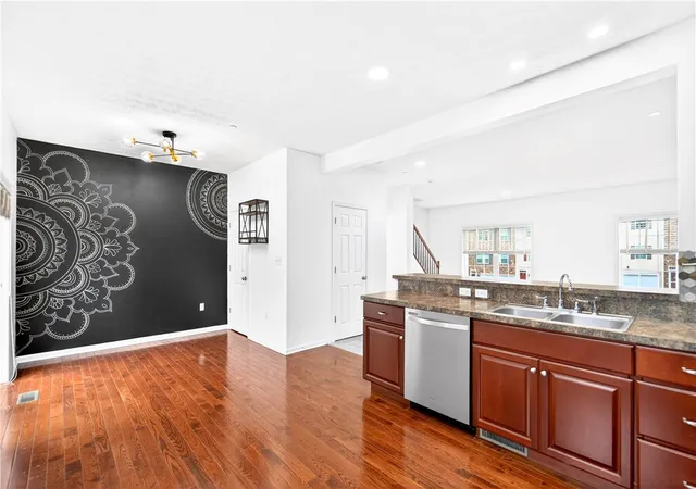 Photo 5 of Townhouse for sale at 683 Freedom Dr, Collier Twp, PA 15106 | MLS# 1768781 | Listing updated on 2026-08-28