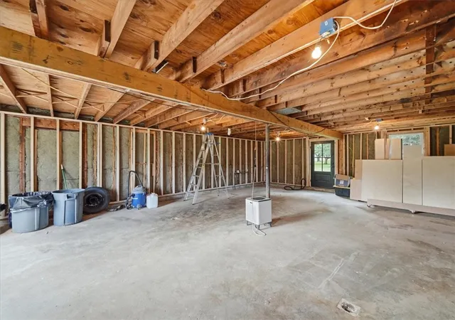 Photo 4 of Sale Pending at 167 Grandview Ave, Center Twp, PA 15061 | MLS# 1768667 | Listing updated on 2026-09-17