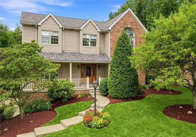 Photo 2 of Sale Pending at 381 Cobblestone Cir, Robinson Twp, PA 15136 | MLS# 1768772 | Listing updated on 2026-08-08