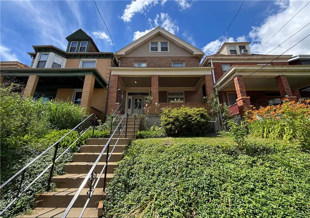 Single family home for sale at 938 Greenfield Ave, Greenfield, PA 15217 | MLS# 1768790