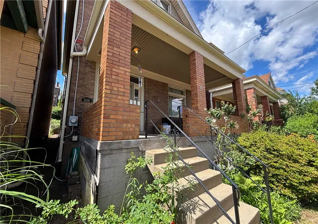 Photo 2 of Single family home for sale at 938 Greenfield Ave, Greenfield, PA 15217 | MLS# 1768790 | Listing updated on 2026-08-07