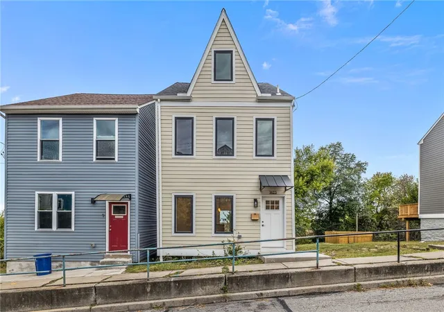 Photo 1 of Single family home for sale at 1623 Lanark St, Fineview, PA 15214 | MLS# 1768796 | Listing updated on 2026-08-12