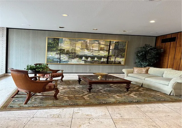 Photo 3 of Condo for sale at 1160 Bower Hl Rd #314A, Mt Lebanon, PA 15243 | MLS# 1768812 | Listing updated on 2026-10-04