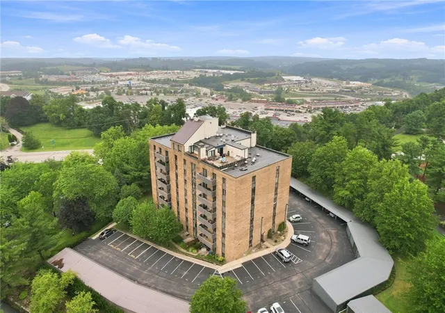Photo 1 of Condo for sale at 820 E Beau St #5J, South Strabane, PA 15301 | MLS# 1768157 | Listing updated on 2026-08-07