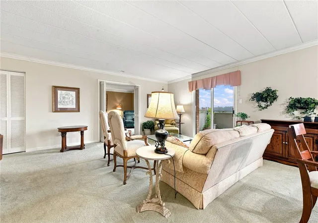 Listing Photo 5 - Condo for sale in building located at 820 E Beau St, Washington, PA 15301 - Unit #5J