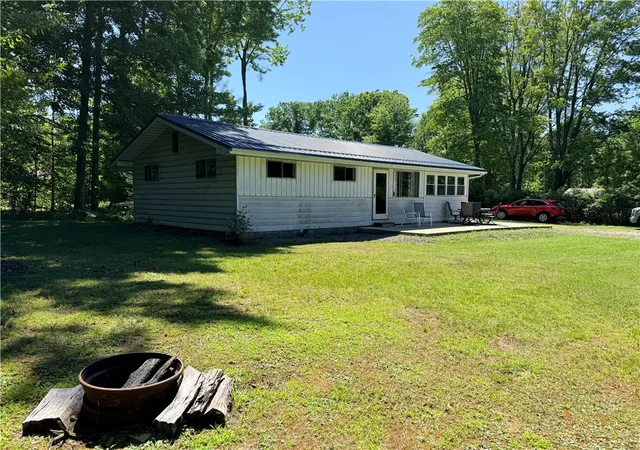 Photo 4 of Single family home for sale at 2025 Linda Ave, Espyville, PA 16424 | MLS# 1768808 | Listing updated on 2026-08-25