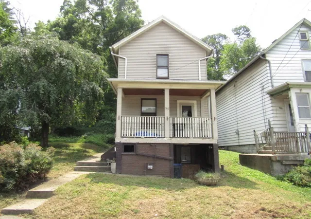 Photo 1 of Single family home for sale at 910 Laurel St, Bridgeville, PA 15017 | MLS# 1768725 | Listing updated on 2026-08-17