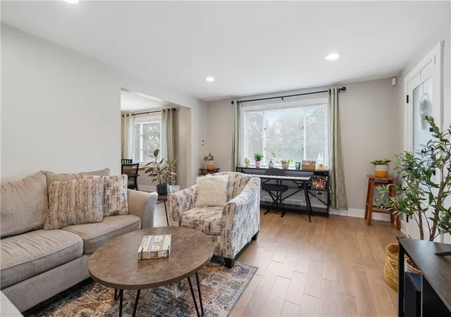 Photo 4 of Single family home for sale at 119 Columbia Dr, Pleasant Hills, PA 15236 | MLS# 1768806 | Listing updated on 2026-09-26