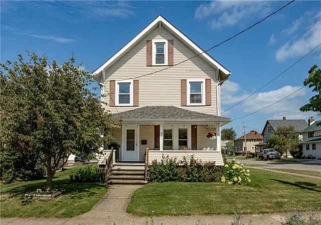 Single family home for sale at 801 Stewart Ave, Grove City Boro, PA 16127 | MLS# 1768712
