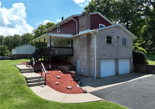 Photo 3 of Sale Pending at 135 Willow St, Luzerne Twp, PA 15417 | MLS# 1768479 | Listing updated on 2026-09-15