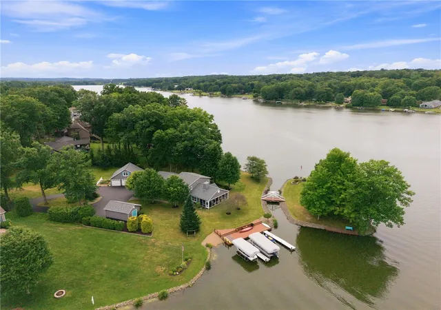 Photo 4 of Single family home for sale at 330 Manito Trl, Jackson Twp, PA 16137 | MLS# 1767016 | Listing updated on 2026-09-23