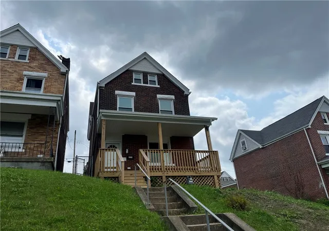 Photo 28 of Single family home for sale at 424 Suncrest St, Knoxville, PA 15210 | MLS# 1768938 | Listing updated on 2026-08-27