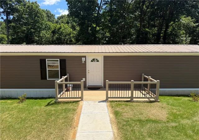 Photo 3 of Single family home for sale at 232 Sunny Hl Dr, Adams Twp, PA 16059 | MLS# 1768682 | Listing updated on 2026-08-08