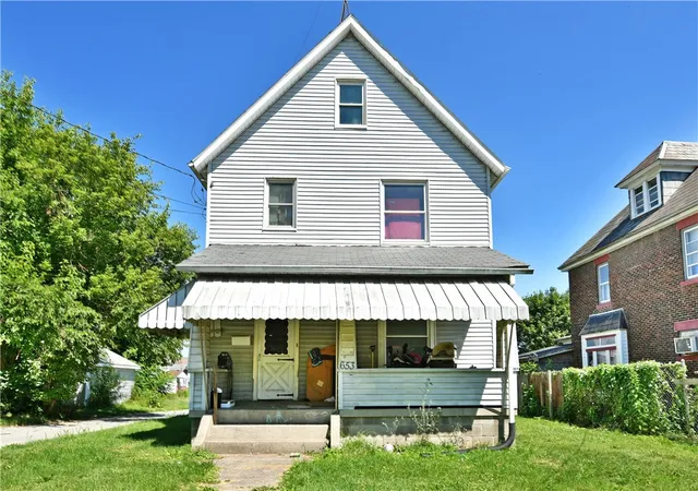 Photo 1 of Single family home for sale at 653 S State Line Rd, Sharon, PA 16146 | MLS# 1768946 | Listing updated on 2026-08-08