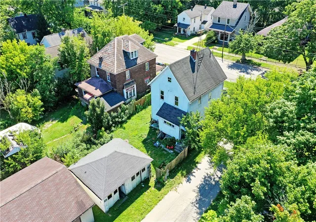 Photo 4 of Single family home for sale at 653 S State Line Rd, Sharon, PA 16146 | MLS# 1768946 | Listing updated on 2026-08-08