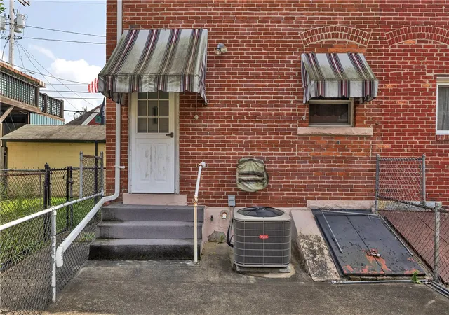 Photo 3 of Single family home for sale at 303 W Elizabeth St, Hazelwood, PA 15207 | MLS# 1768795 | Listing updated on 2026-08-08