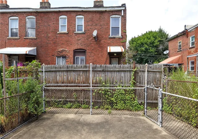 Photo 4 of Single family home for sale at 303 W Elizabeth St, Hazelwood, PA 15207 | MLS# 1768795 | Listing updated on 2026-08-08