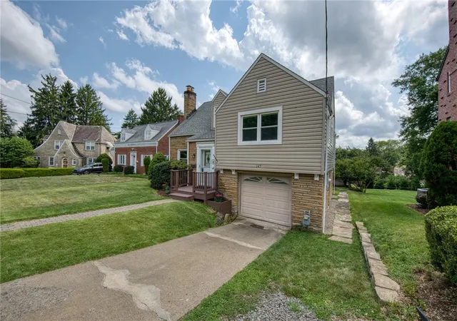 Photo 2 of Sale Pending at 145 Marshall Cir, Pleasant Hills, PA 15236 | MLS# 1768949 | Listing updated on 2026-08-24